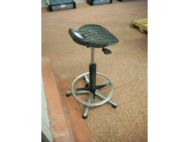 Nn stool - afbeelding 3 van  8