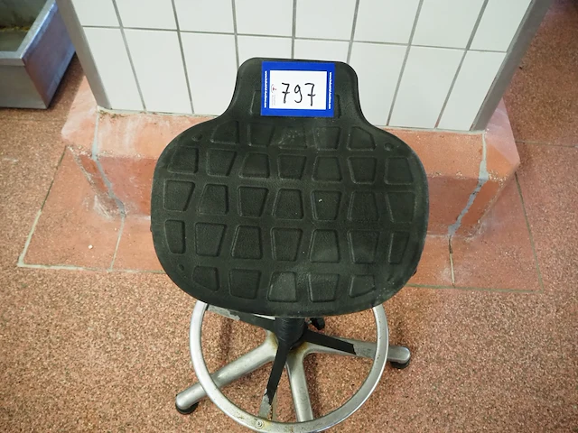 Nn stool - afbeelding 5 van  8