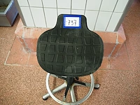 Nn stool - afbeelding 5 van  8