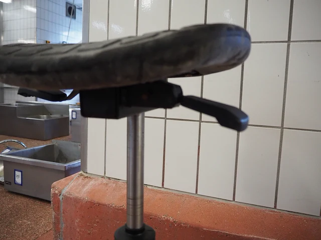 Nn stool - afbeelding 6 van  8
