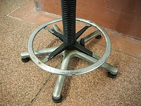 Nn stool - afbeelding 7 van  8