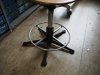 Nn stool - afbeelding 3 van  3