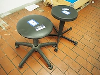 Nn stools - afbeelding 1 van  5