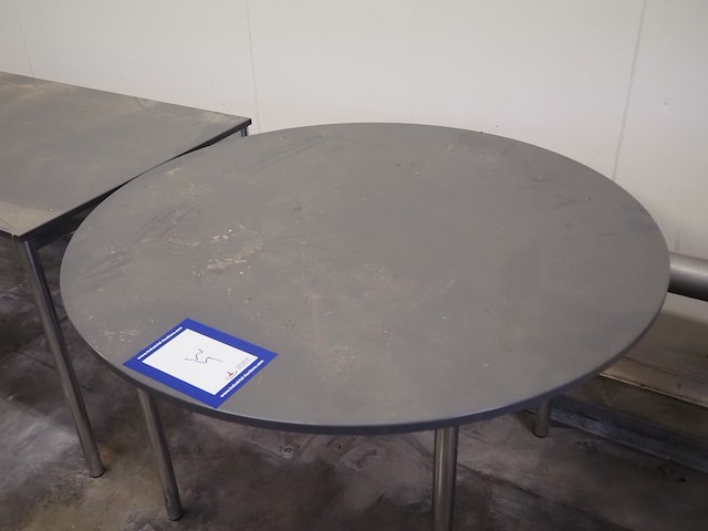 Nn table and chairs - afbeelding 3 van  4