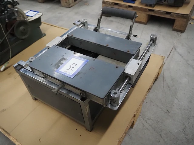 Nn table saw - afbeelding 1 van  8