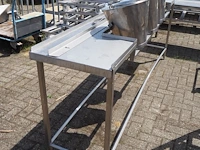 Nn table with buckets - afbeelding 4 van  9