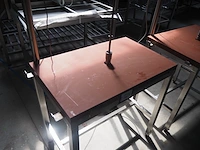 Nn table with kebab skewer - afbeelding 3 van  7