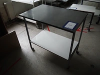 Nn table - afbeelding 1 van  2