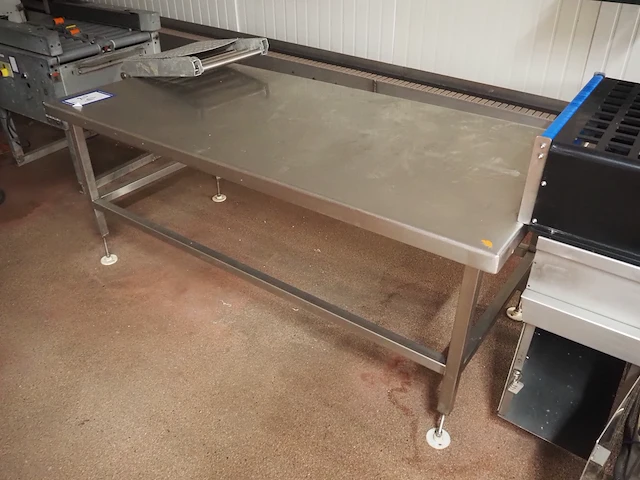 Nn table - afbeelding 2 van  4