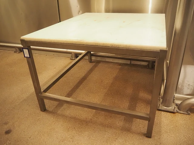 Nn table - afbeelding 2 van  5
