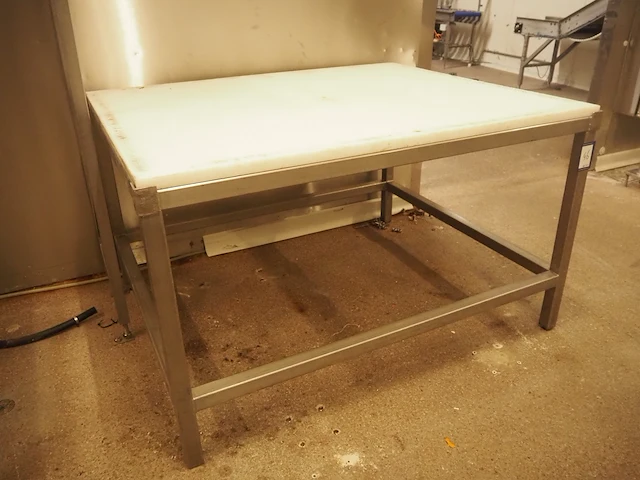 Nn table - afbeelding 2 van  6