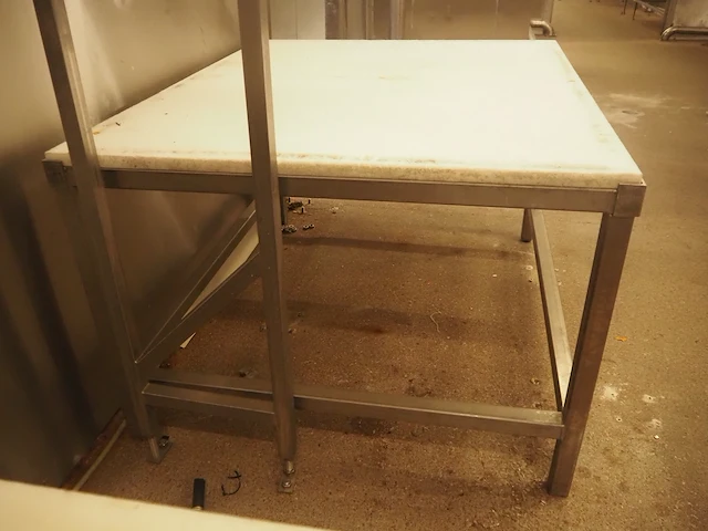 Nn table - afbeelding 3 van  6