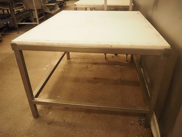 Nn table - afbeelding 4 van  6