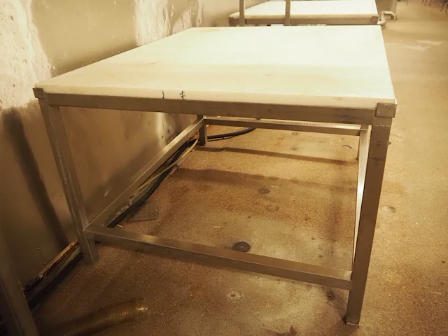 Nn table - afbeelding 3 van  6