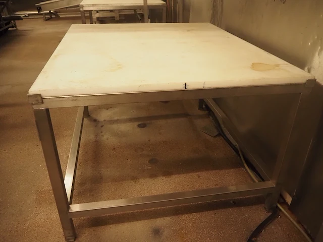Nn table - afbeelding 4 van  6