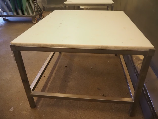Nn table - afbeelding 4 van  6