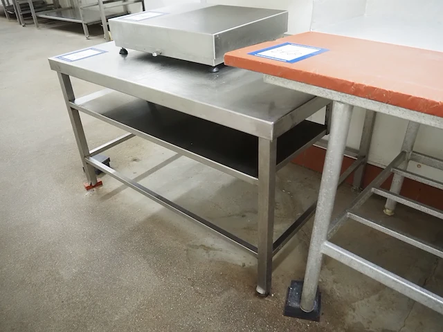 Nn table - afbeelding 2 van  3