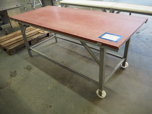 Nn table - afbeelding 1 van  4