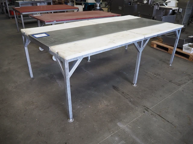 Nn table - afbeelding 2 van  3