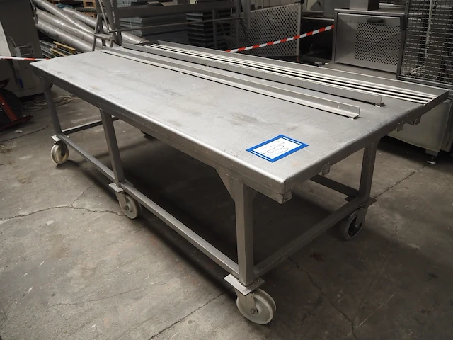 Nn table - afbeelding 1 van  6