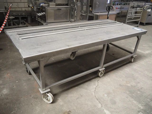 Nn table - afbeelding 2 van  6