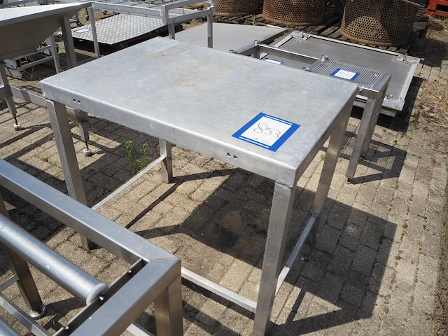 Nn table - afbeelding 1 van  5