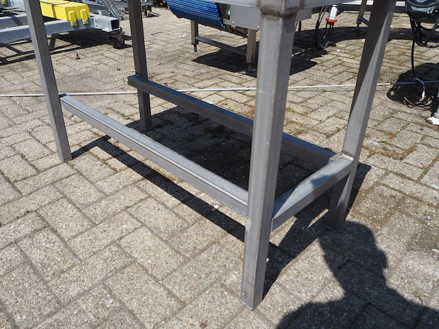 Nn table - afbeelding 6 van  6