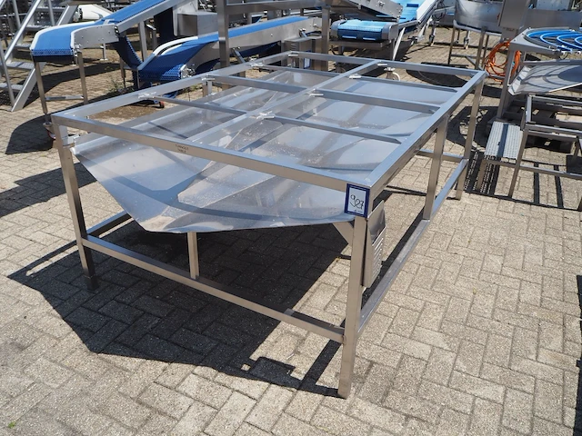 Nn table - afbeelding 1 van  5