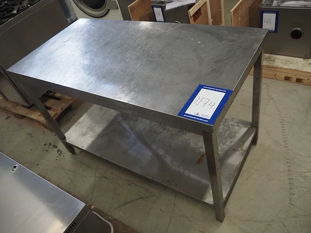 Nn table - afbeelding 1 van  4