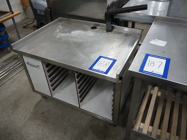 Nn table - afbeelding 1 van  5
