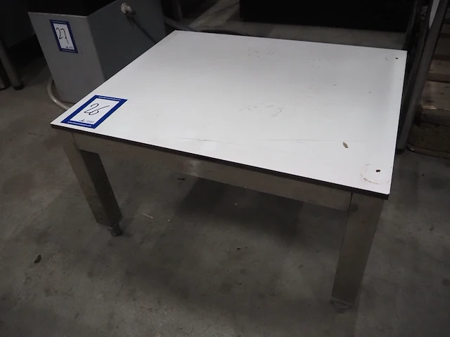 Nn table - afbeelding 2 van  4