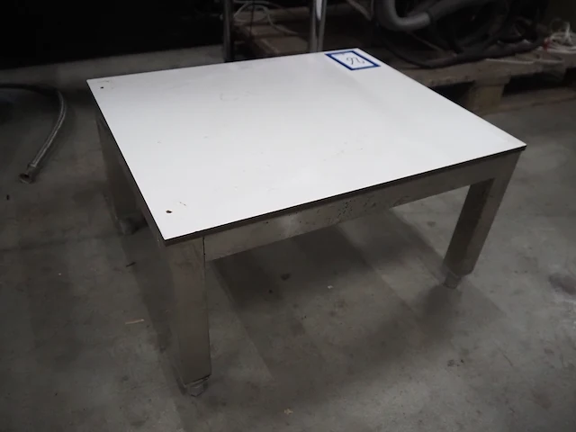 Nn table - afbeelding 3 van  4