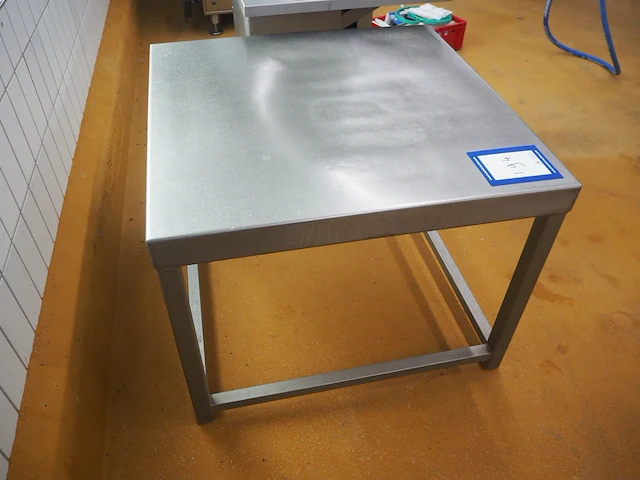 Nn table - afbeelding 3 van  3