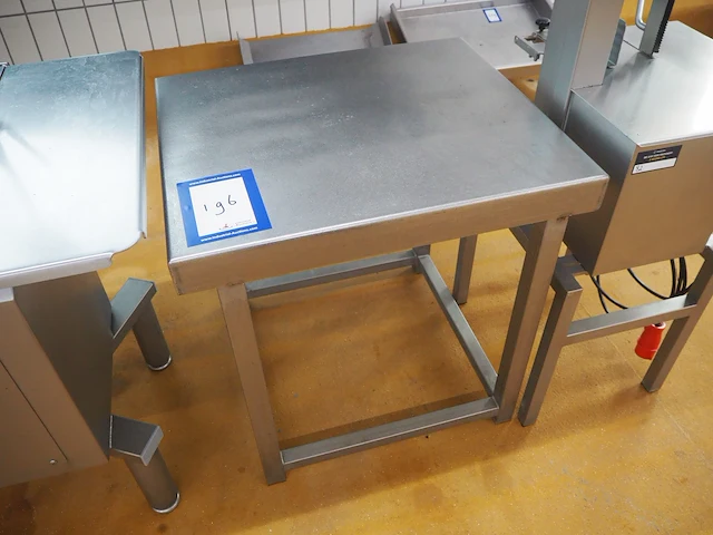 Nn table - afbeelding 2 van  2