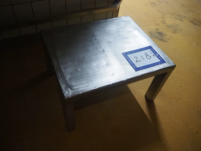 Nn table - afbeelding 2 van  2