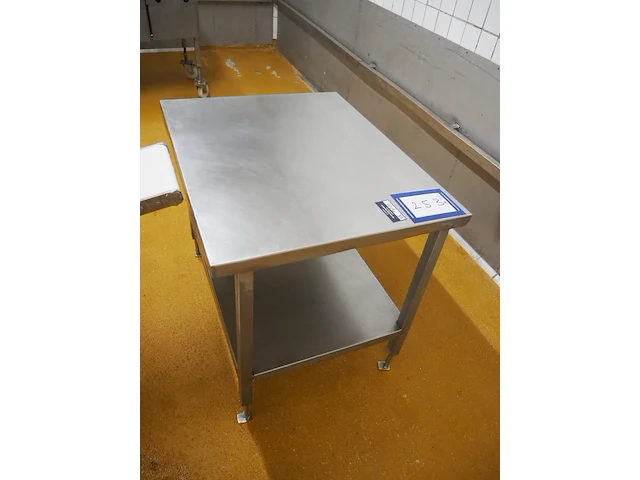 Nn table - afbeelding 1 van  4