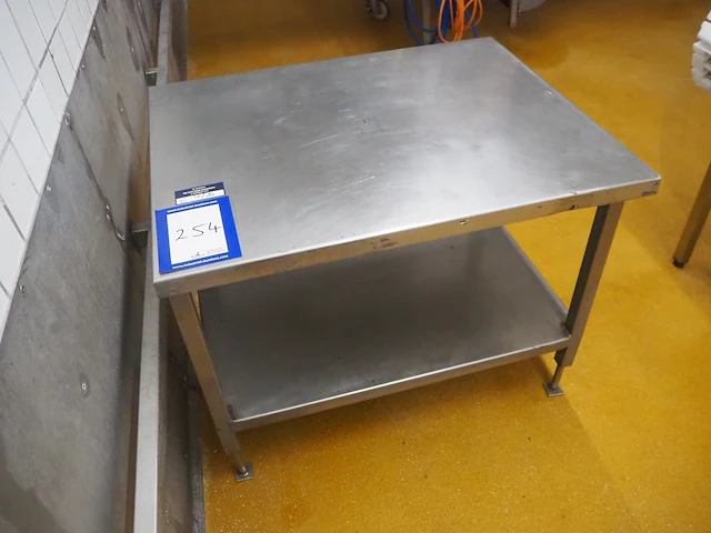 Nn table - afbeelding 2 van  4