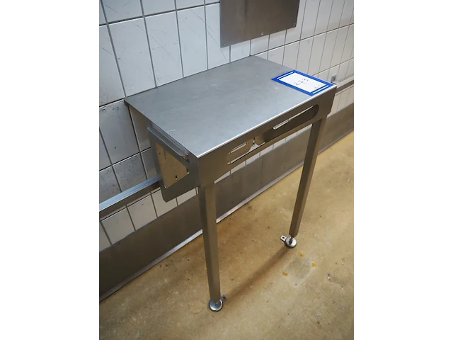 Nn table - afbeelding 2 van  2