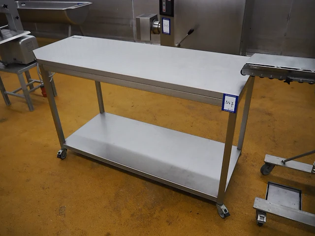 Nn table - afbeelding 1 van  4