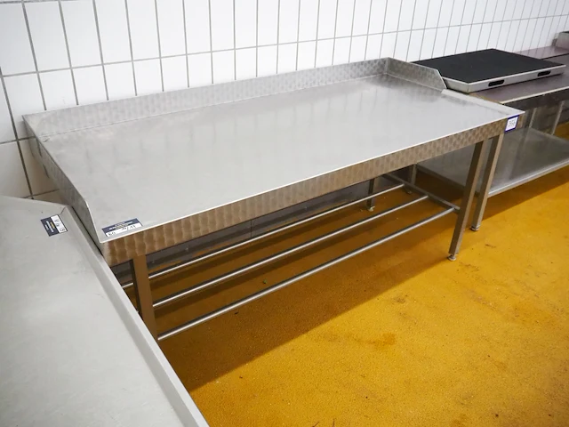 Nn table - afbeelding 2 van  4