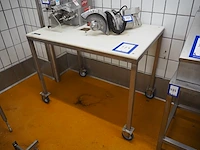 Nn table - afbeelding 1 van  3