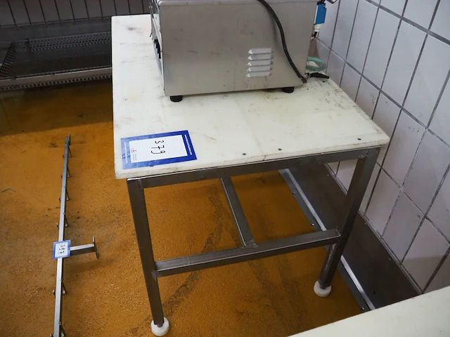 Nn table - afbeelding 3 van  3