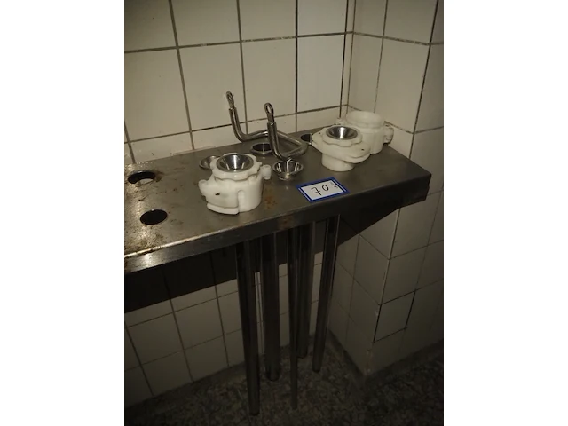 Nn table - afbeelding 1 van  3