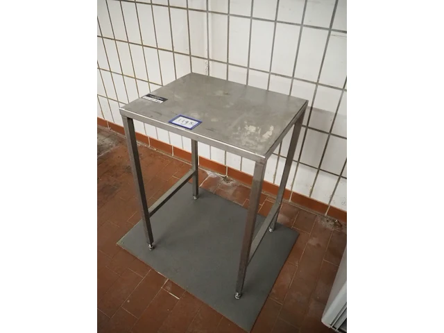 Nn table - afbeelding 1 van  5