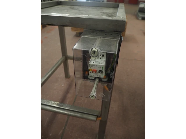 Nn table - afbeelding 6 van  6