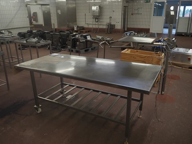 Nn table - afbeelding 3 van  7
