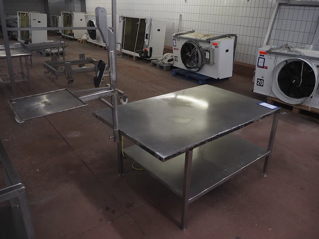 Nn table - afbeelding 2 van  6