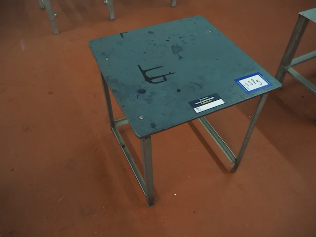 Nn table - afbeelding 1 van  4