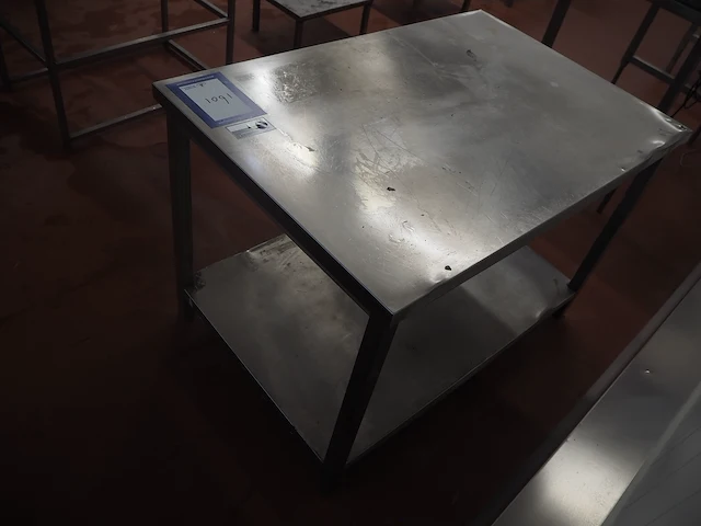 Nn table - afbeelding 3 van  4