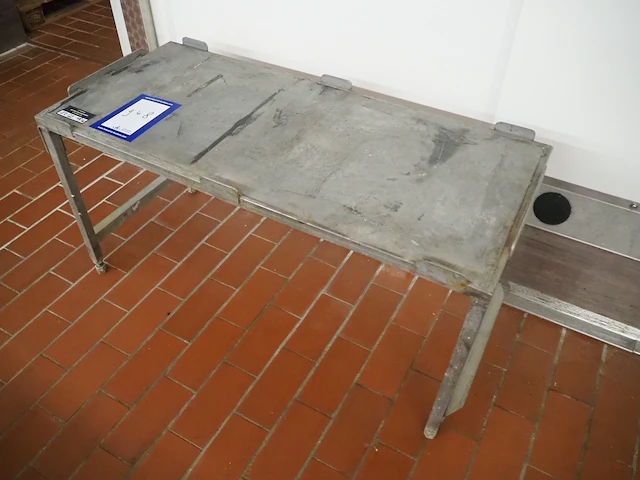 Nn table - afbeelding 2 van  4